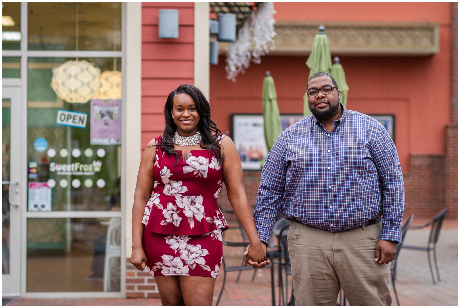engagement session at Sweet Frog in Williamsburg, Virginia