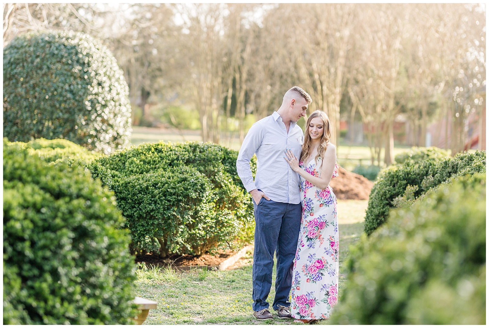 yorktown-beach-gender-reveal-session-3.jpg